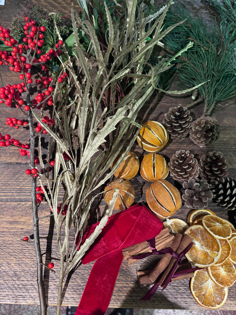 'Holidays Are Coming' DIY Wreath Kit