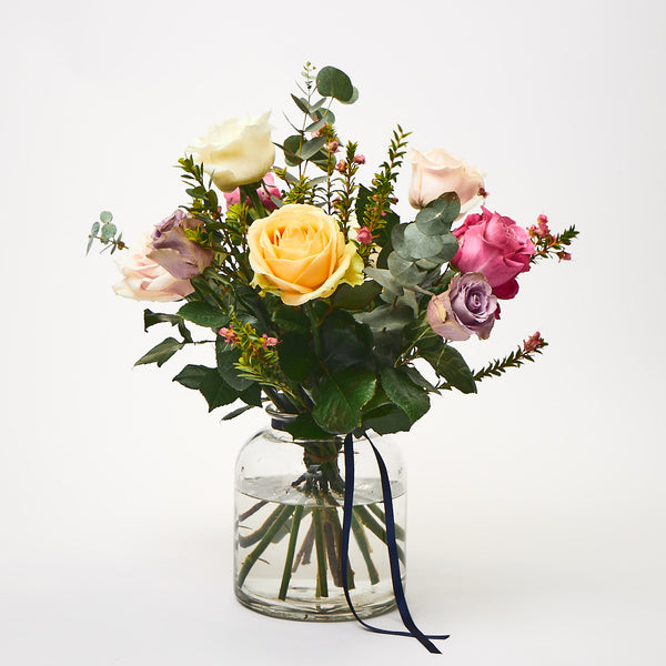 Yes Please! (Mixed roses / Mixed foliages)