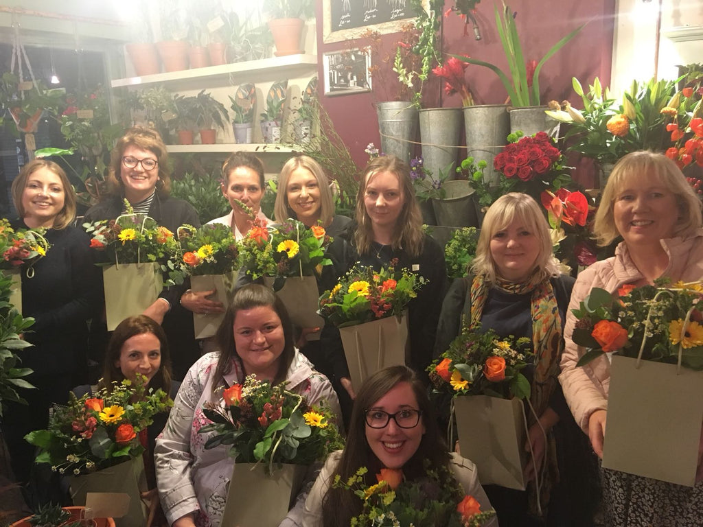 Spring Handtied Bouquet Workshop - Thursday 28th March 6-7:30pm